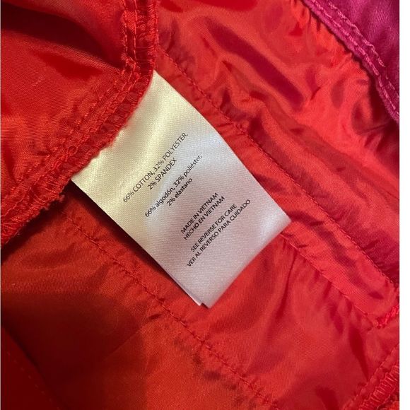 Isaac Mizrahi Red/Pink Scalloped Shorts Size 4 - Picture 6 of 7